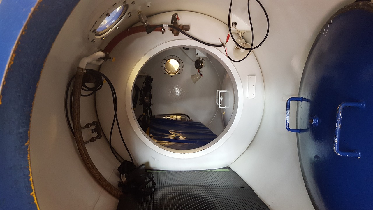 A Decompression Chamber is available in Phuket in case of DCS