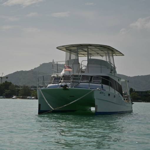 Phuket private boat hire