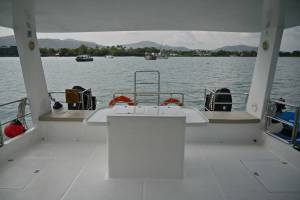 rent a power catamaran