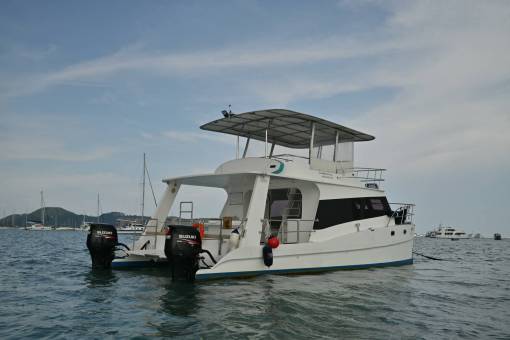 best snorkelling boat in phuket