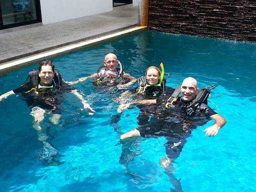 Padi Open water Course confined water exercises with Phuket Dive Tours