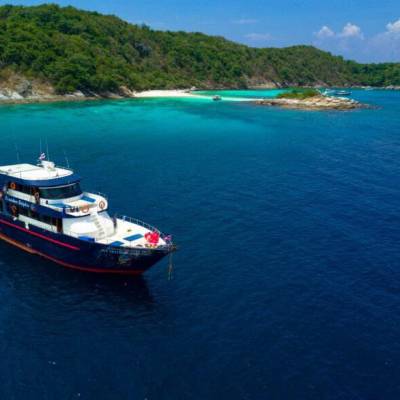 Racha Noi scuba diving 3 dive day trip boat