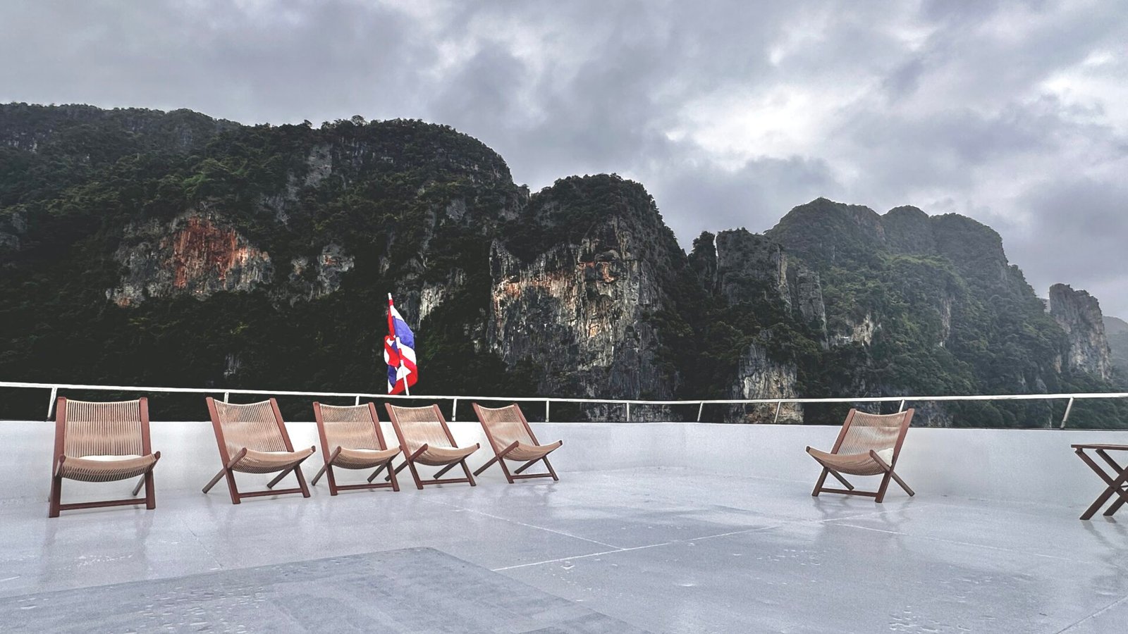 spacious sundeck on mv raga