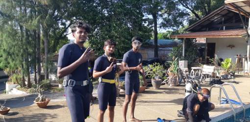 Try diving in Phuket for beginners