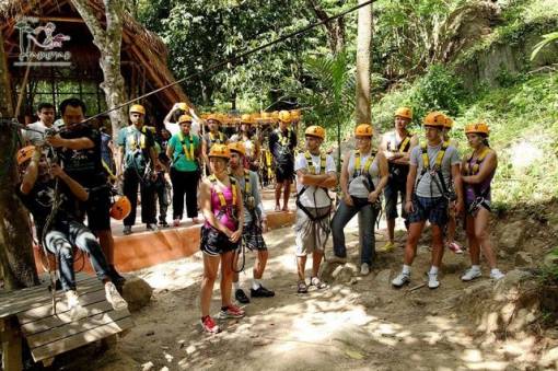 Safety presentation for zip lining