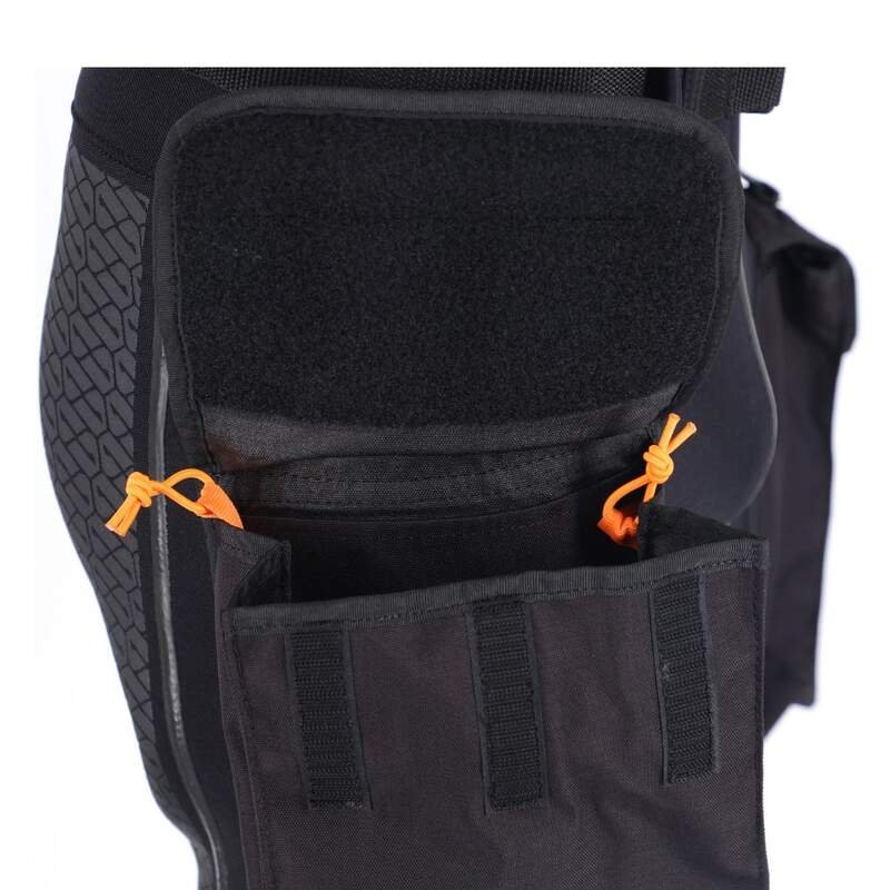 apeks tech short pocket