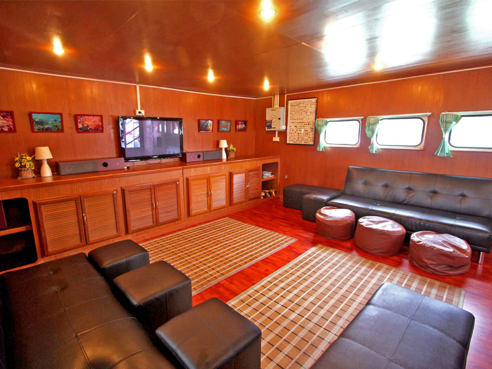 comfortable salon with tv