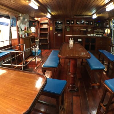 lots of delicious food served here