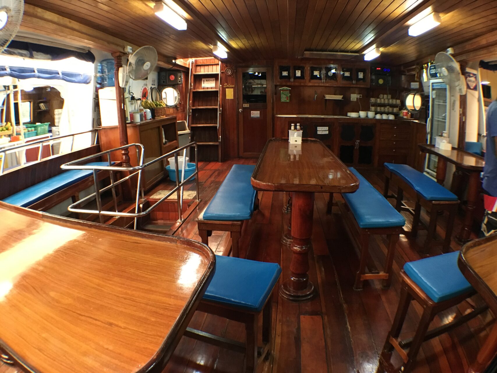 lots of delicious food served here