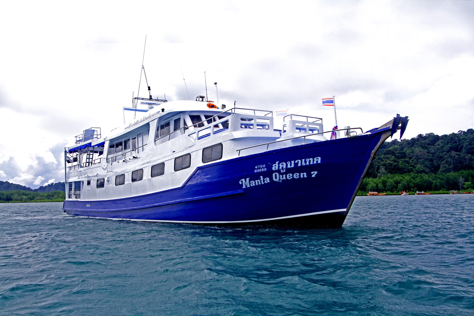 manta queen 7 in the similan islands